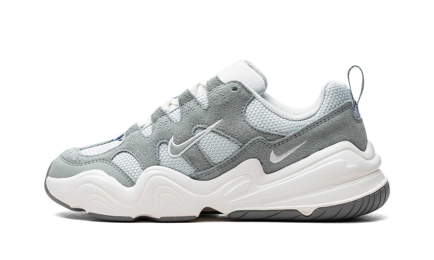Tech Hera WMNS "Mica Green Grey"