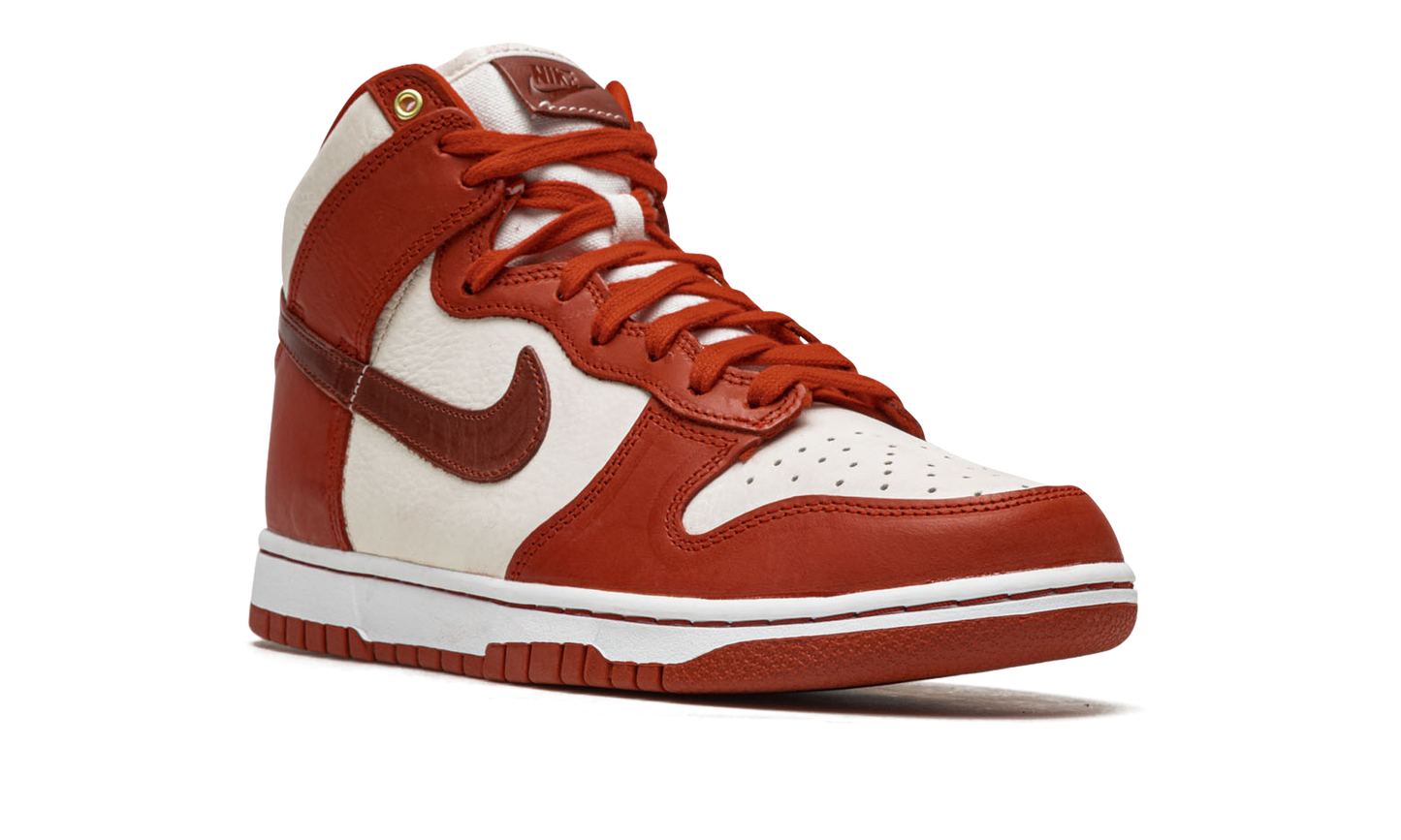 DUNK HIGH LXX MNS WMNS "Cinnabar"