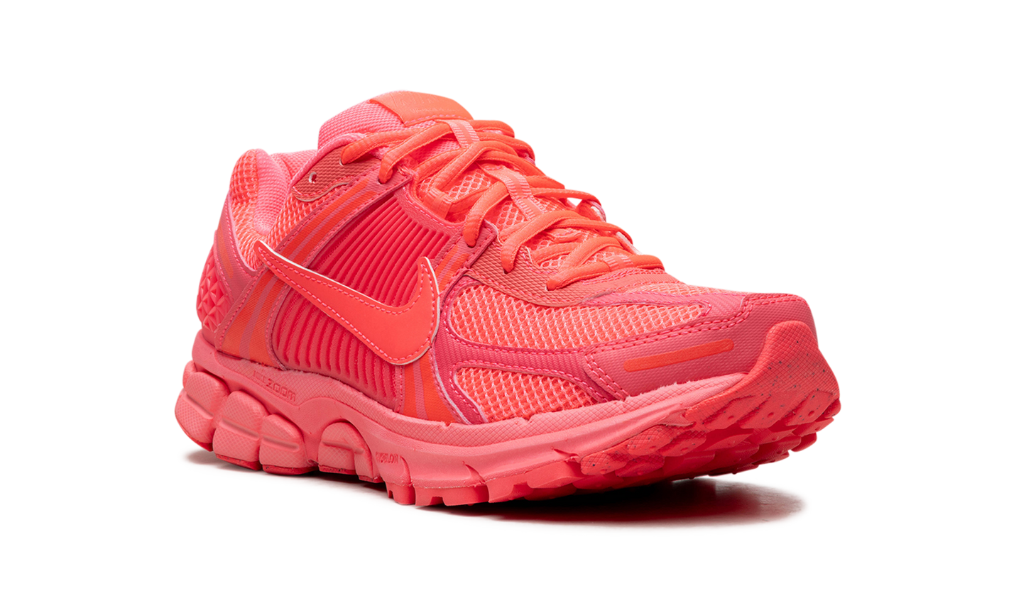 Zoom Vomero 5 "Hot Punch"