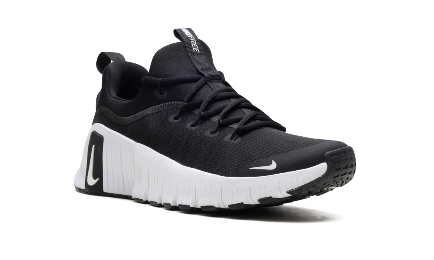 Free Metcon 6 WMNS "Black White"