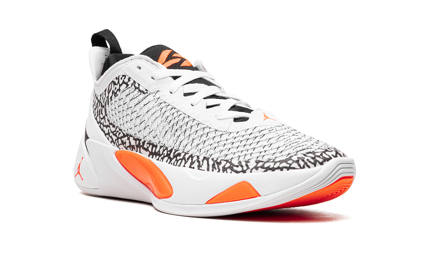 Jordan Luka 1 "The Pitch"