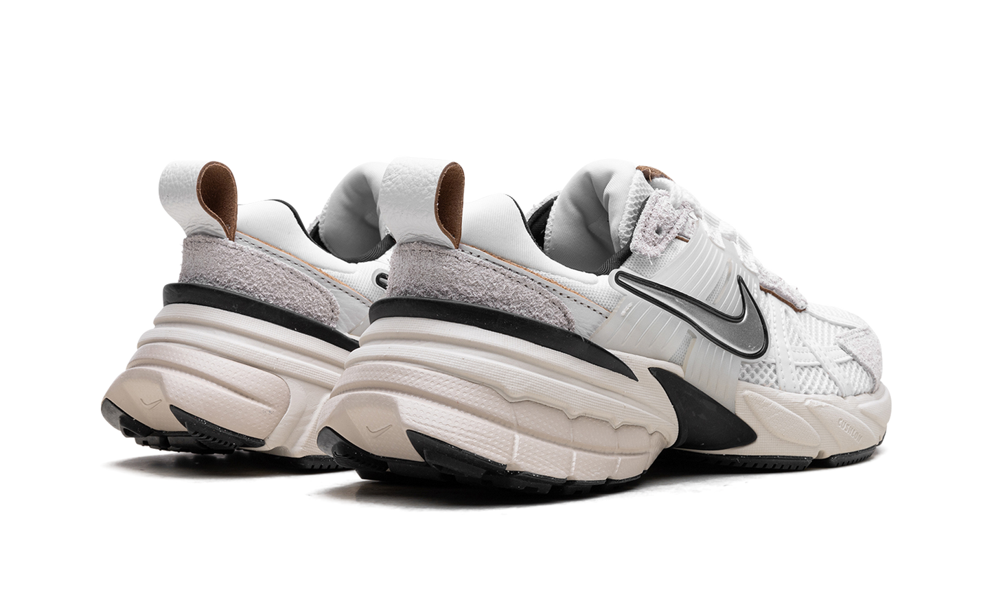 V2K Run Wmns "Summit White"