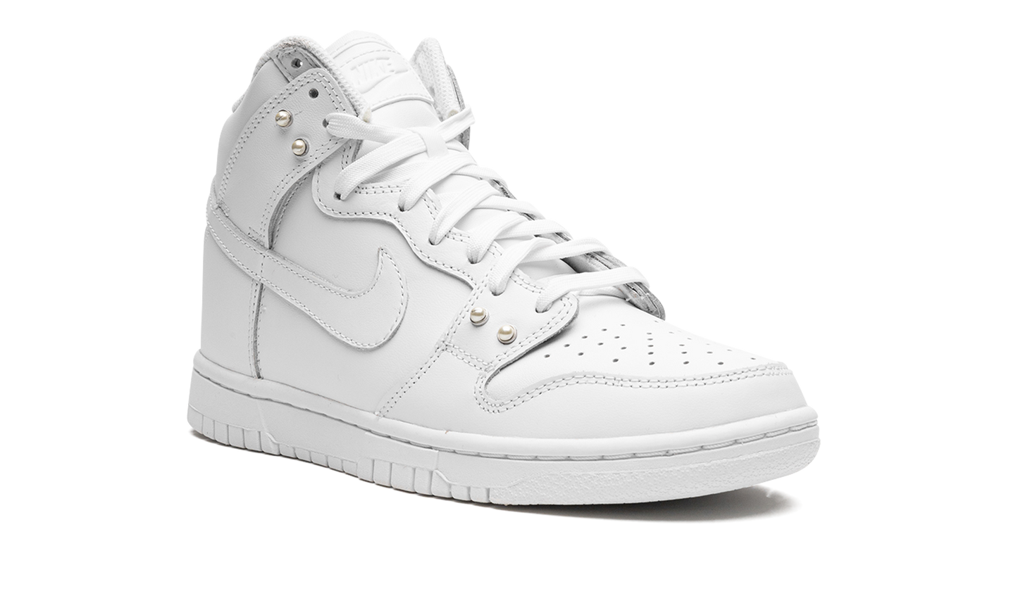DUNK HIGH SE MNS WMNS "Pearl White"