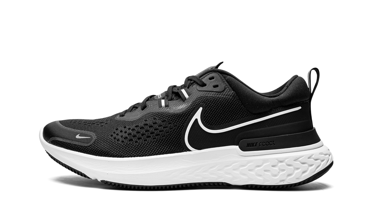 WMNS React Miler 2