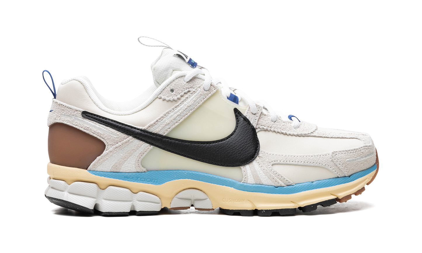 Zoom Vomero 5 WMNS "Design By Japan"