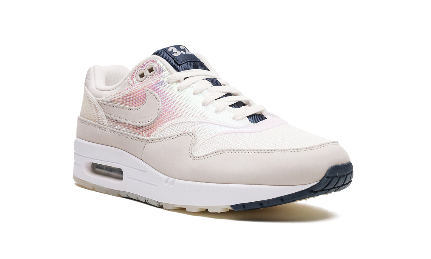 AIR MAX 1 AMD MNS WMNS "La Ville Lumière"