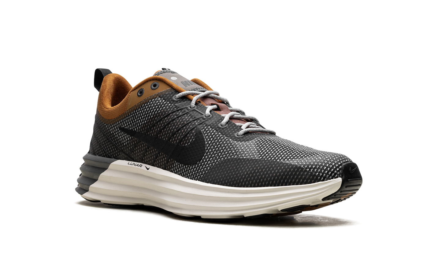 Lunar Roam SE "Desert Bronze"