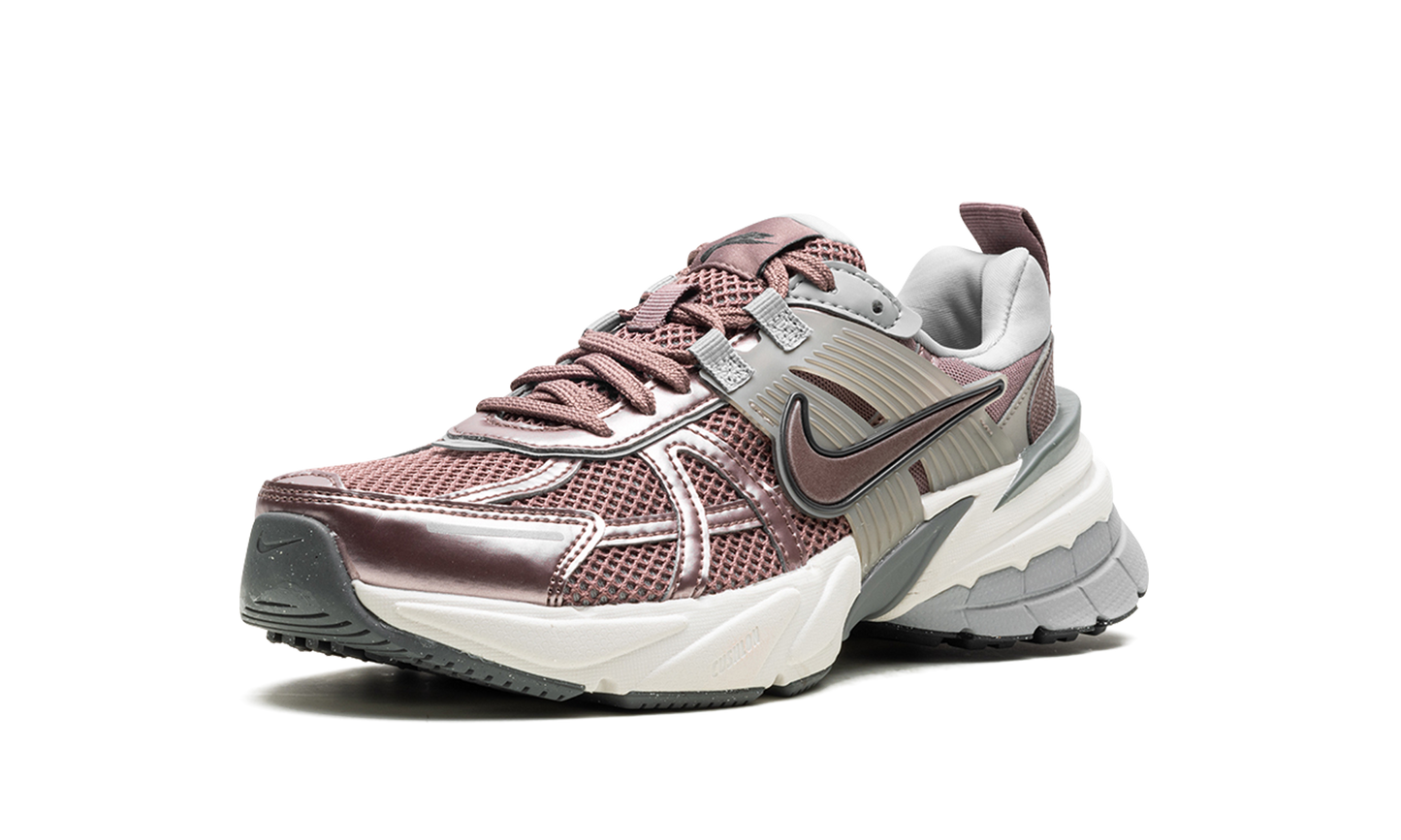 V2K Run WMNS "Smokey Mauve"