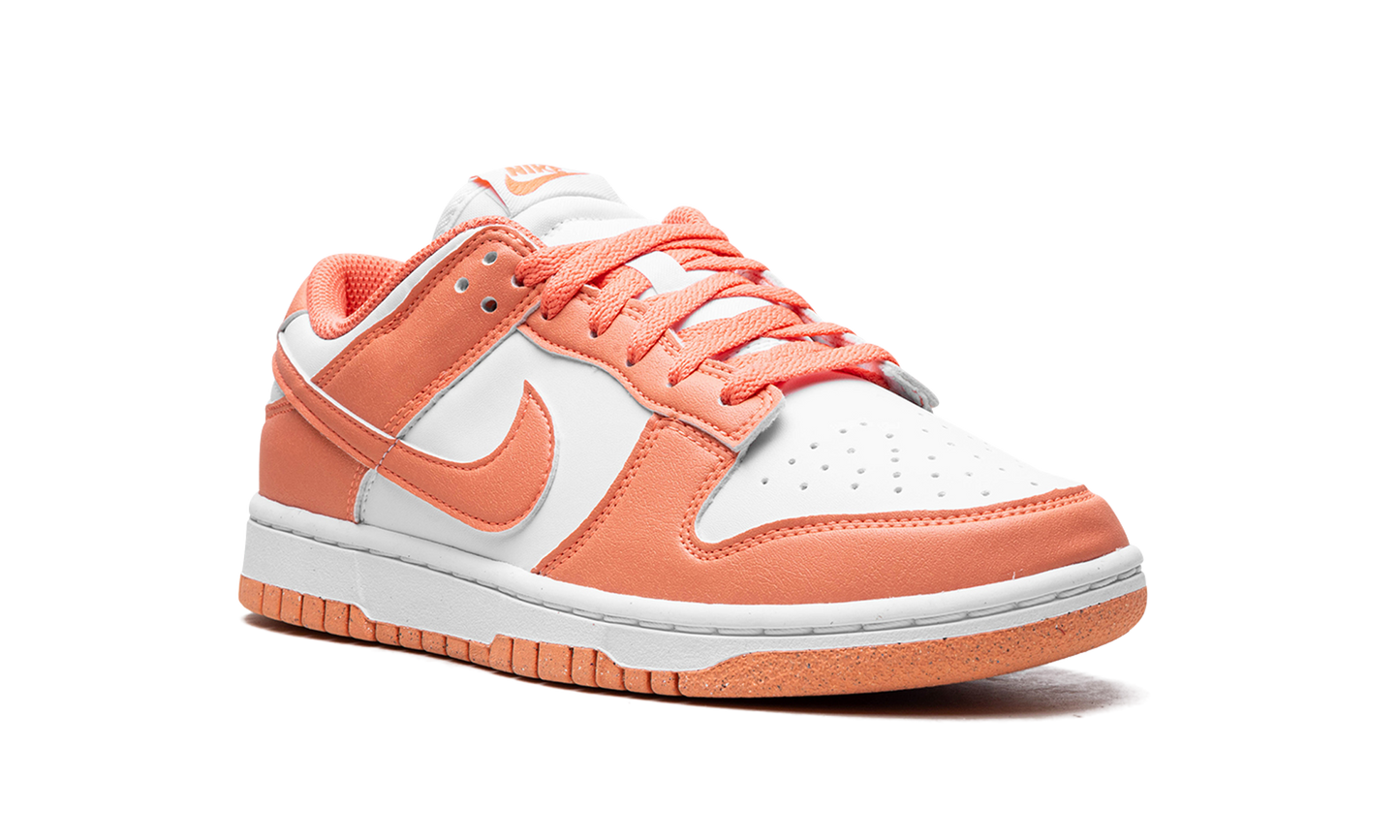 Dunk Low WMNS "Light Wild Mango"