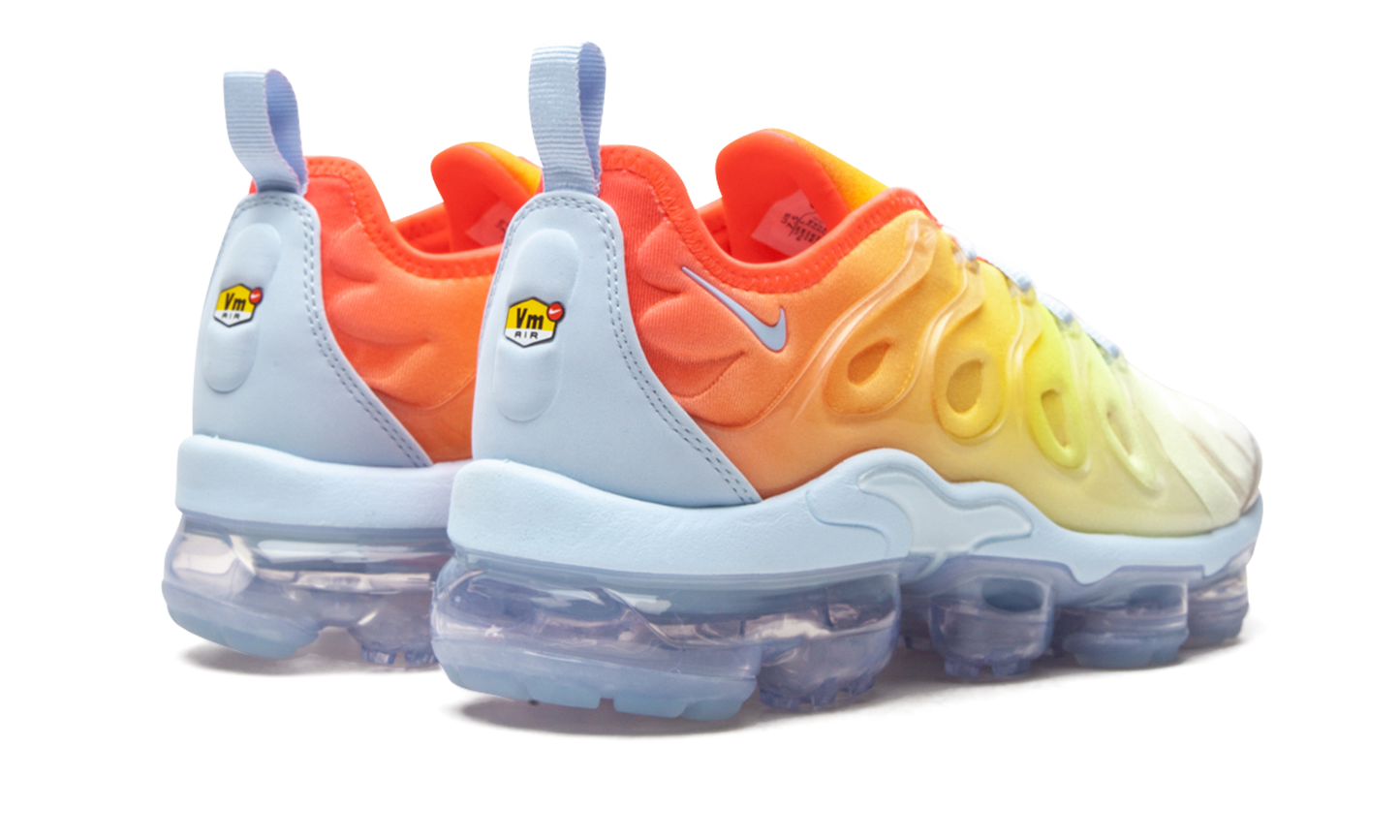 WMNS VaporMax Plus "Sunrise"