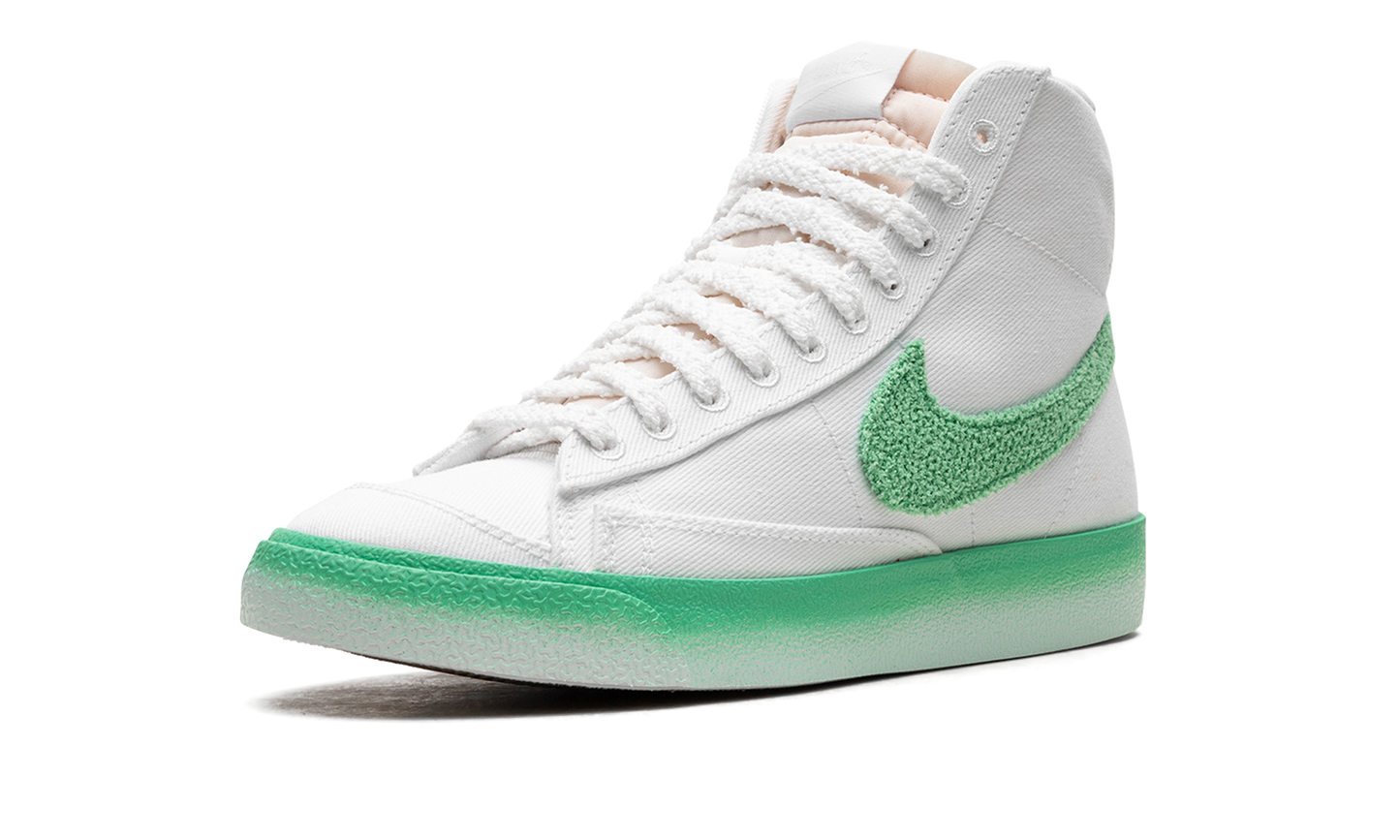 BLAZER MID '77 WMNS "Green Fade"