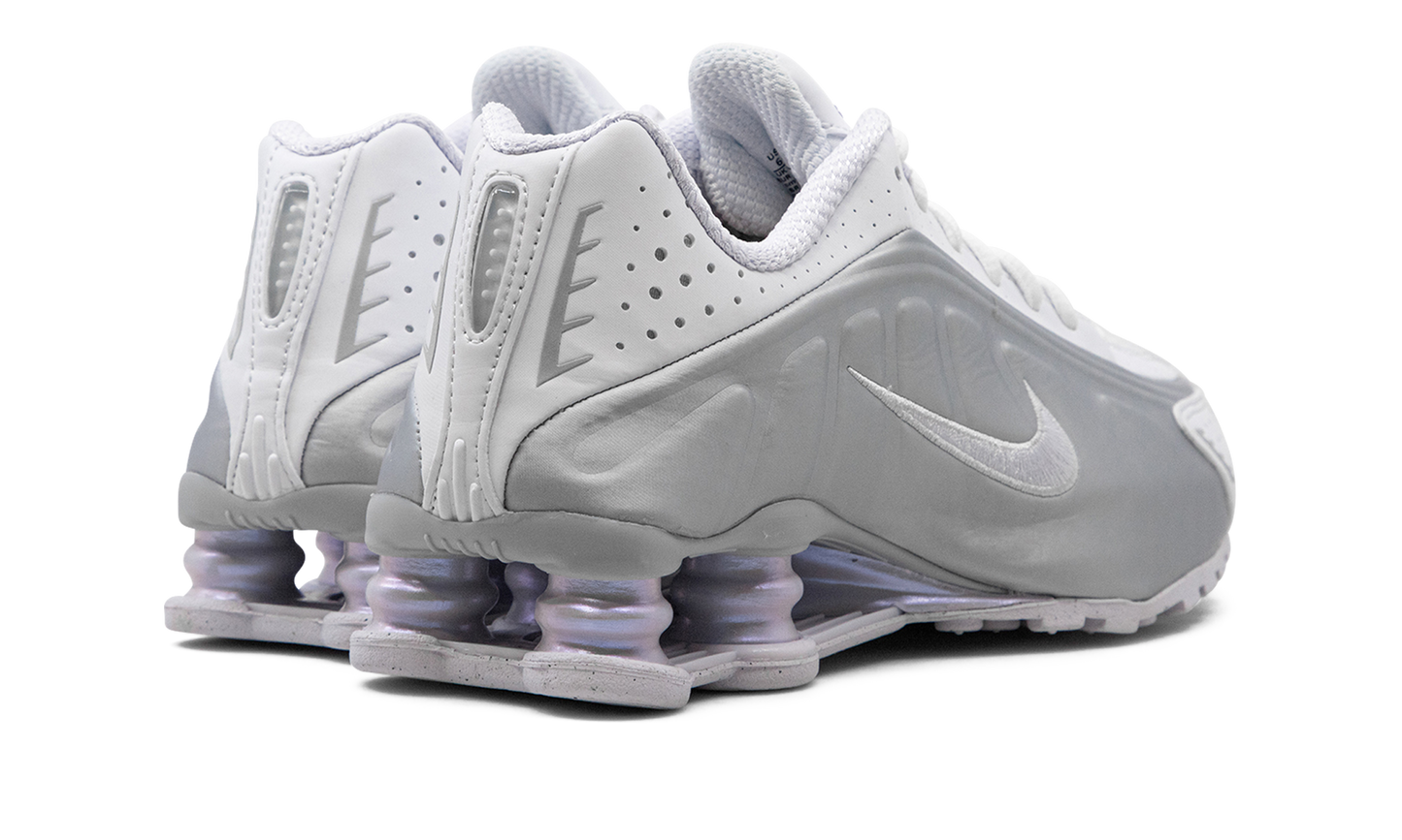 Shox R4 WMNS "White Metallic Platinum"