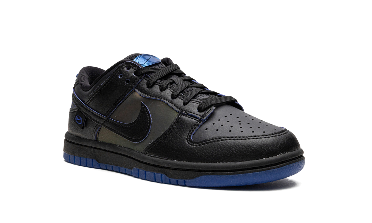 DUNK LO MNS WMNS "Black Royal Iridescent"
