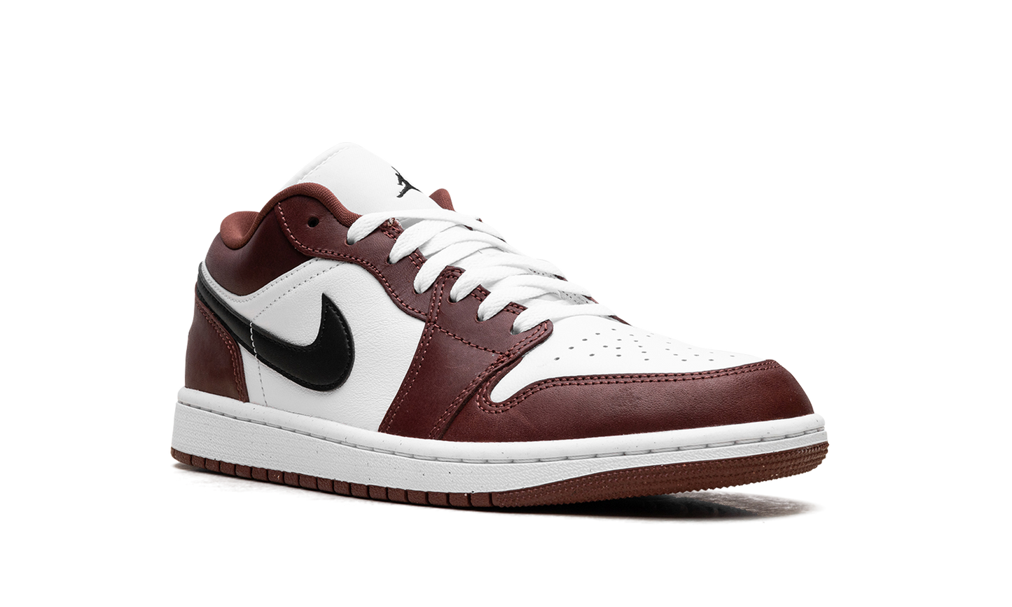 Jordan 1 Low SE "Dark Pony"