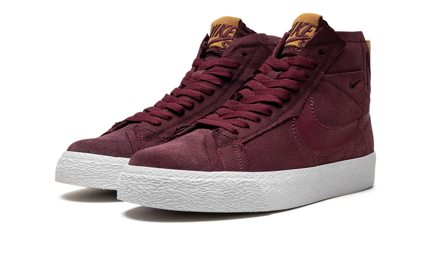 SB Blazer Mid "Night Maroon"