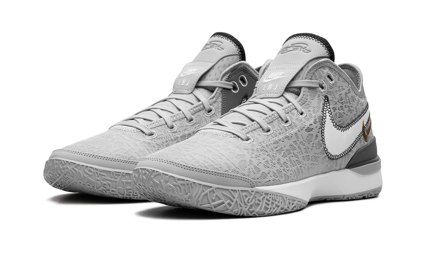 Zoom LeBron NXXT Gen "Wolf Grey Metallic Gold"