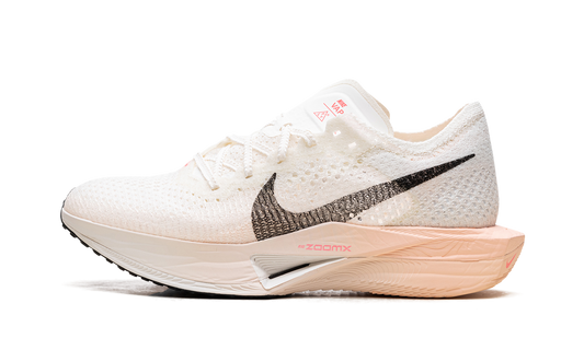 ZoomX Invincible Run 3 WMNS "Sail Guava Ice"