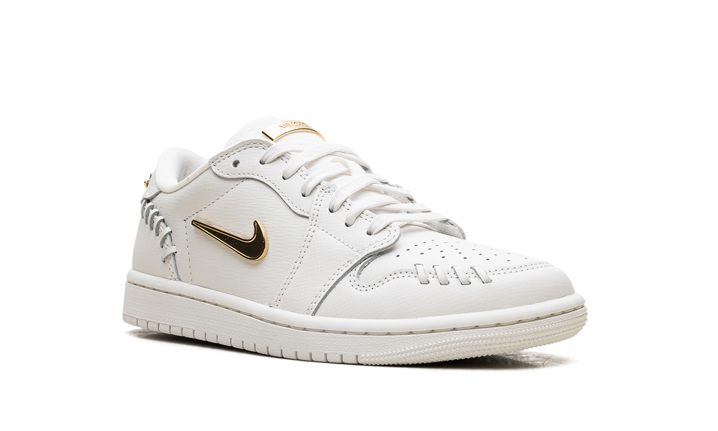 Jordan 1 Low WMNS "Method of Make Sail Metallic Gold"