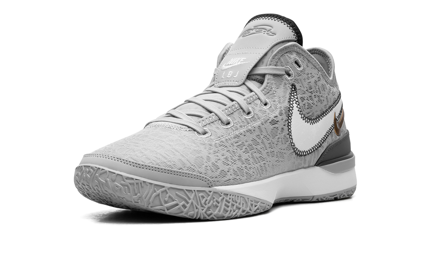 Zoom LeBron NXXT Gen "Wolf Grey Metallic Gold"