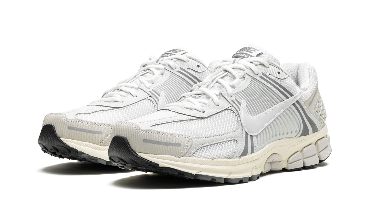 Zoom Vomero 5 "Platinum Tint"