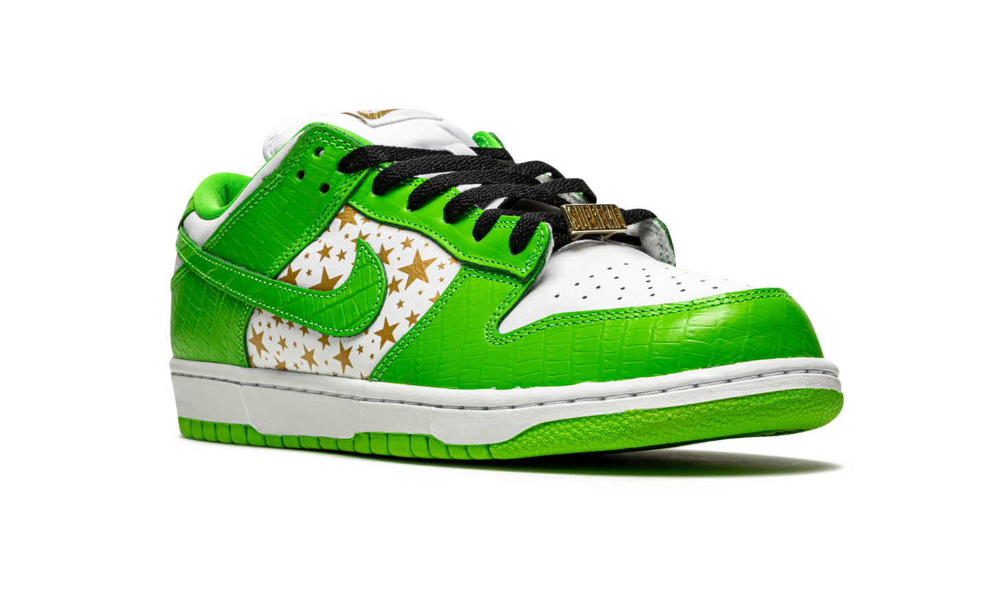SB Dunk Low "Supreme - Stars - Mean Green"