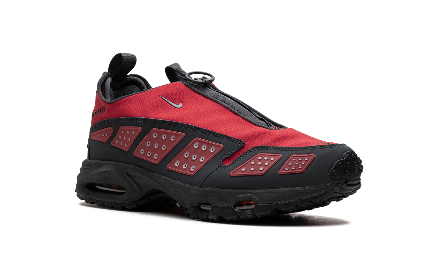 Air Max SNDR GTX WMNS "Hyper Crimson"