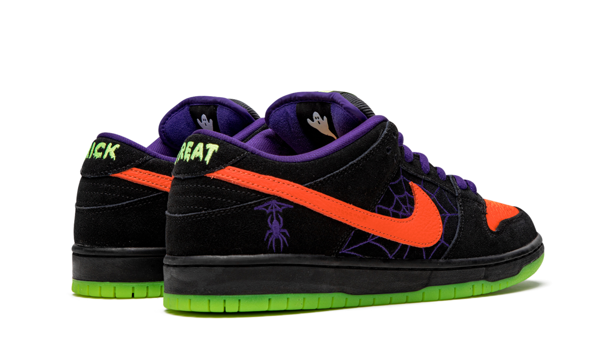 SB Dunk Low "Night of Mischief"