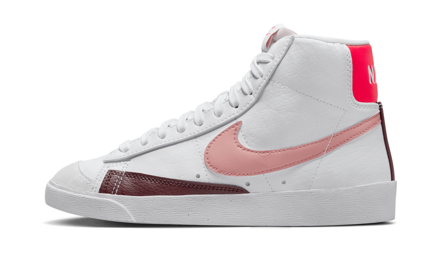 Blazer Mid 77 WMNS "White Red Stardust"