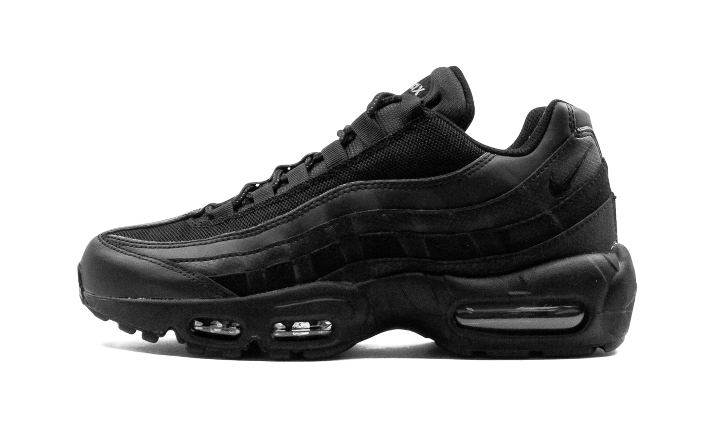 Air Max 95 Essential "Triple Black"