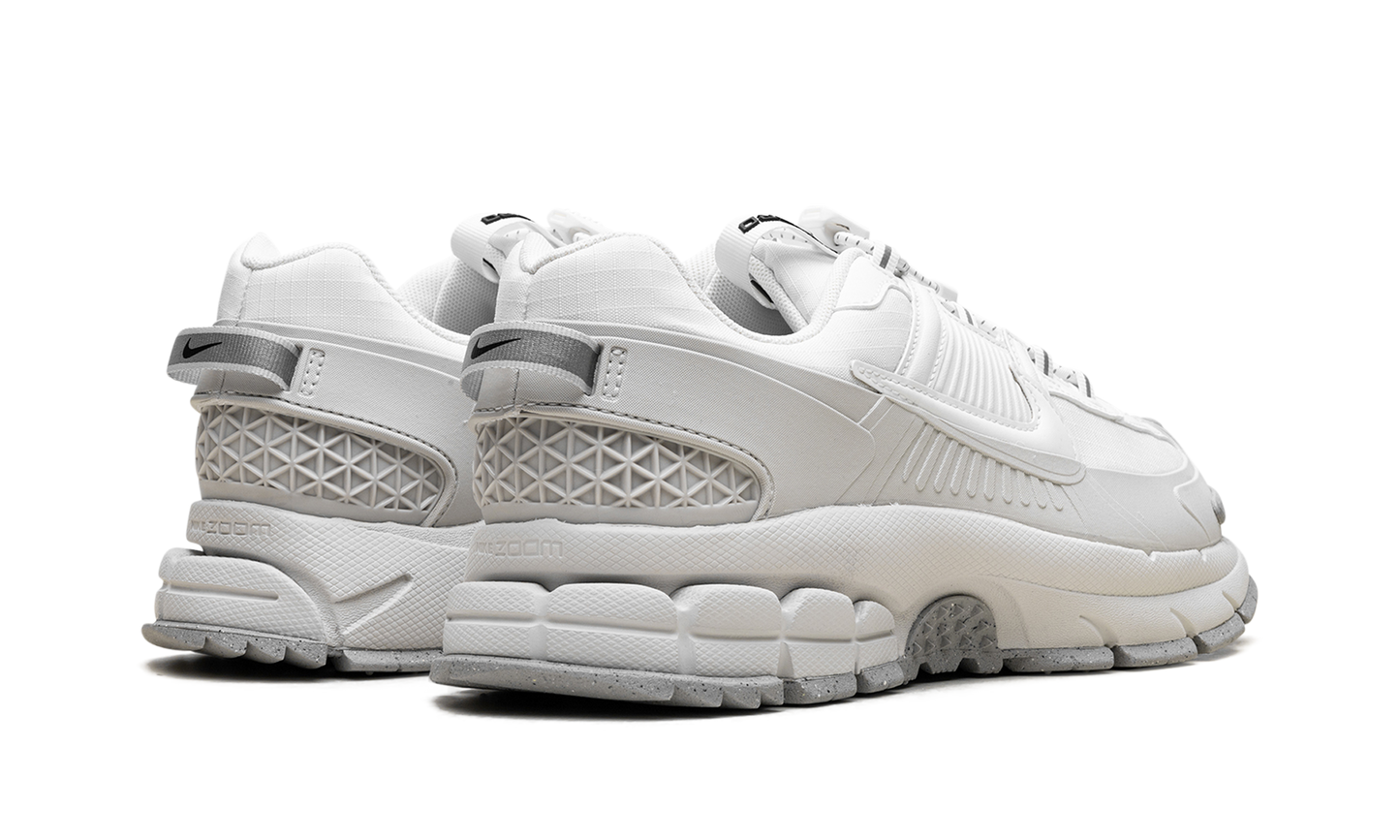 Zoom Vomero Roam WMNS "Summit White"