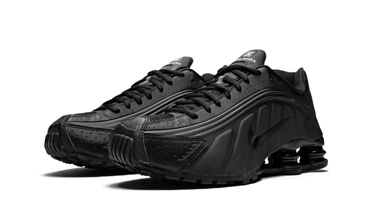 Shox R4 "Triple Black"