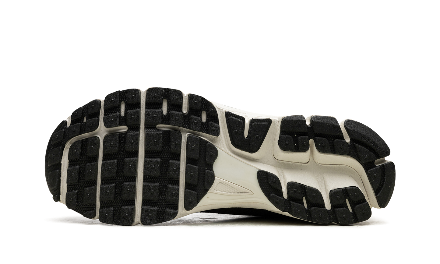 ZOOM VOMERO 5 WMNS "Sequoia"