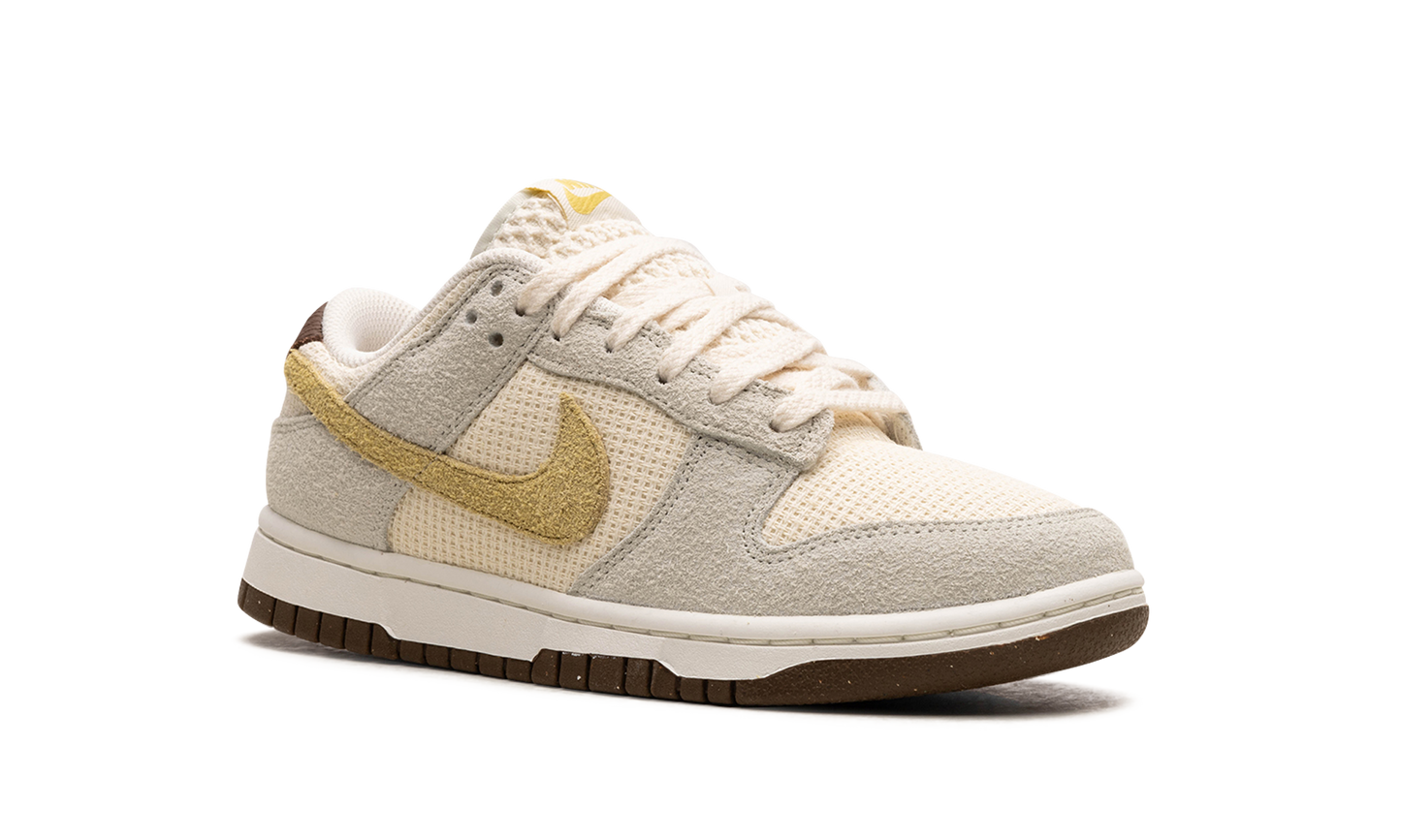 DUNK LOW WMNS "Coconut Milk"