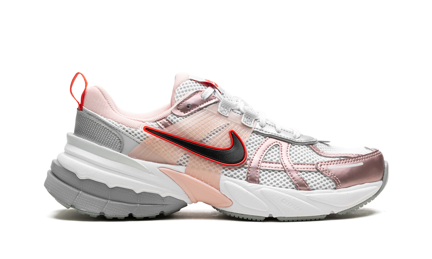 WMNS Nike V2K Run "Legend pink"