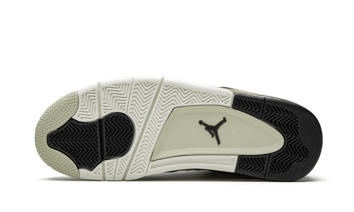 Air Jordan 4 WMNS "Mushroom"