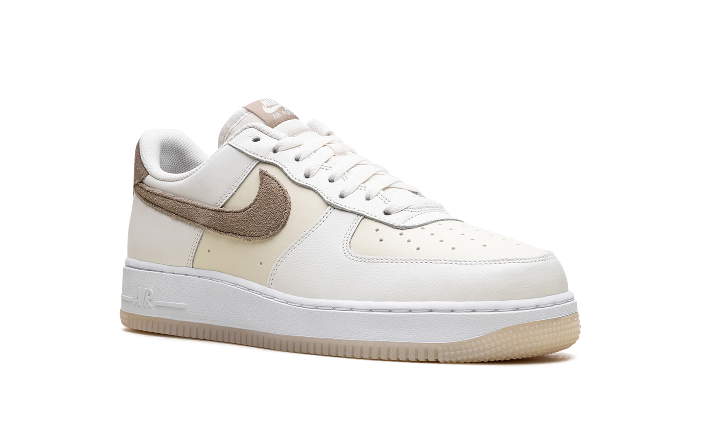 Air Force 1 "Coconut Milk"