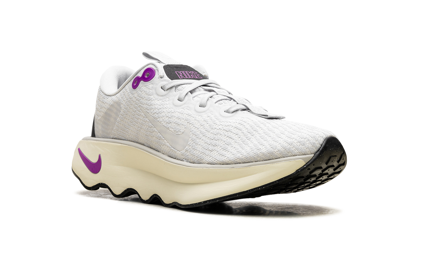 Motiva WMNS "Photon Dust Hyper Violet Coconut Milk"