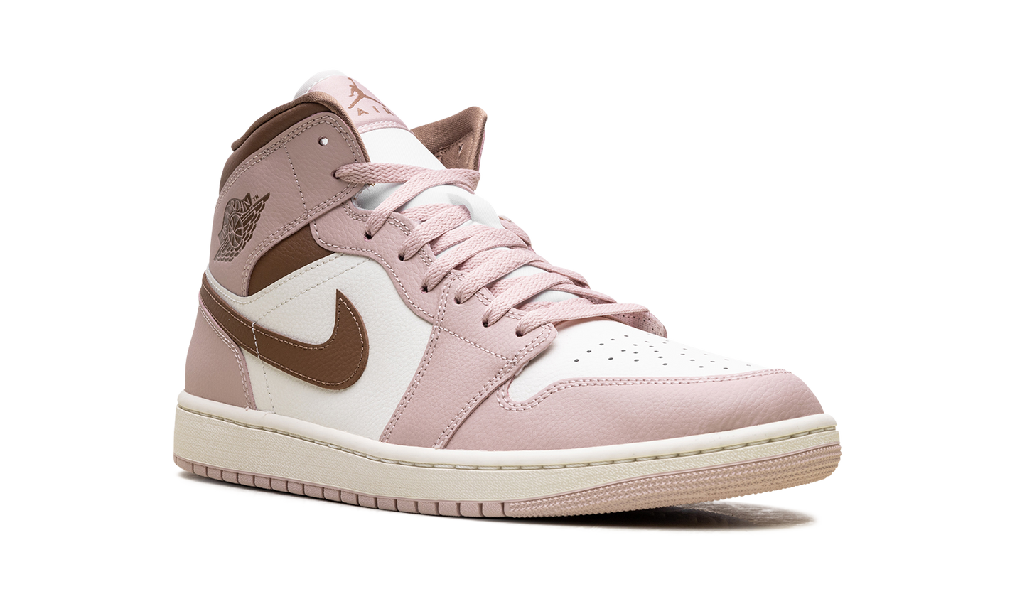 Jordan 1 Mid WMNS "Pink Oxford Brown"