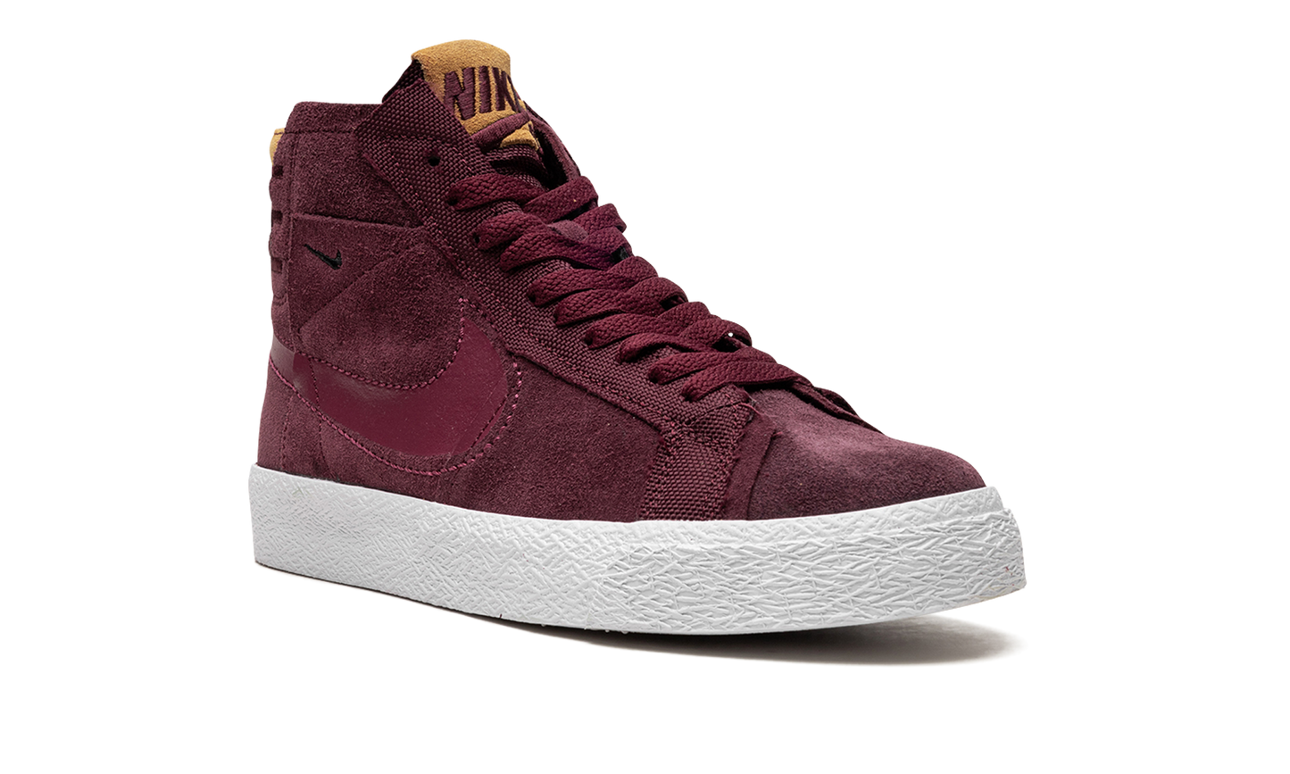 SB Blazer Mid "Night Maroon"