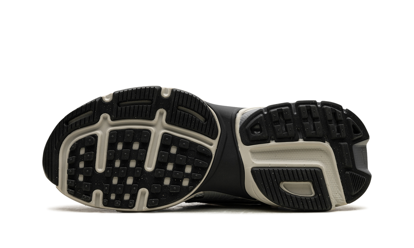 V2K RUN WMNS "Pure Platinum Wolf Grey"