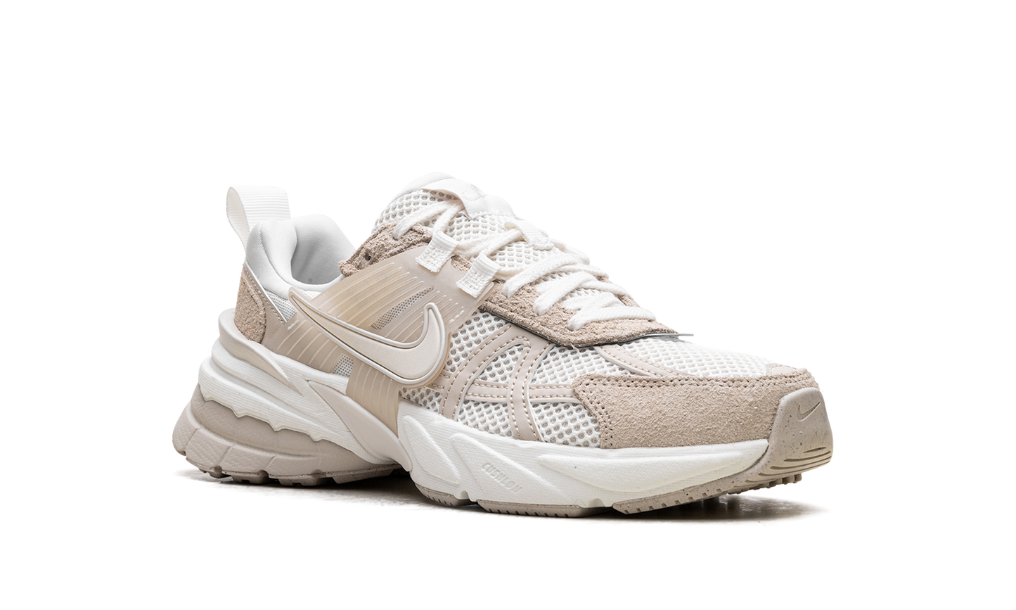 V2K Run WMNS "Sail Sand Drift"