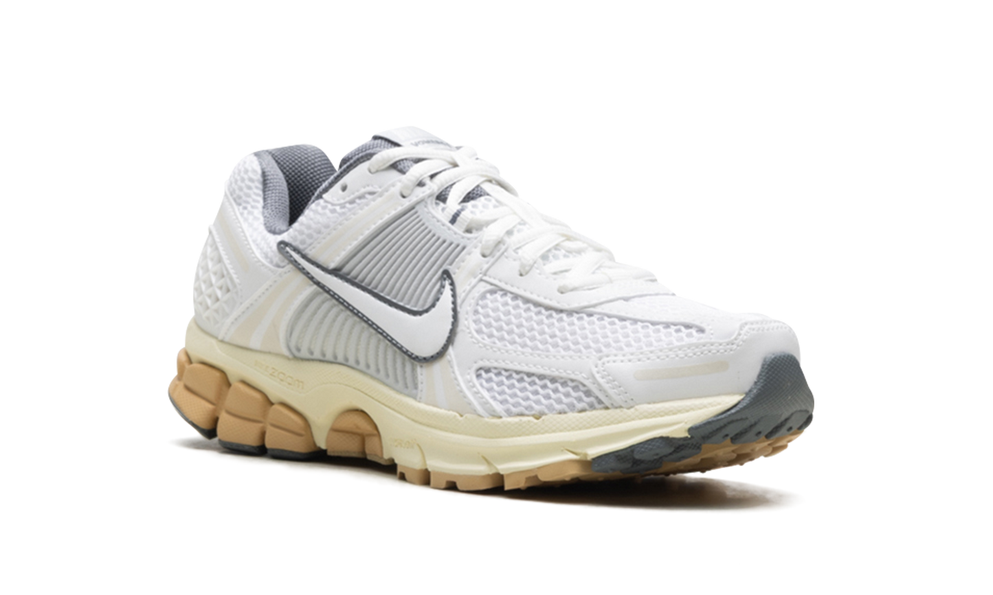 Zoom Vomero 5 WMNS "Summit White Pure Platinum"