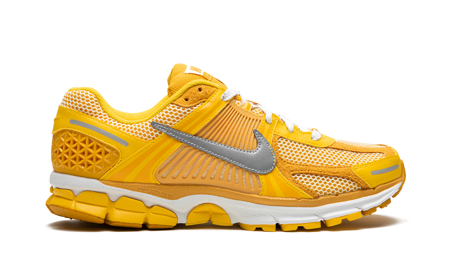 Zoom Vomero 5 "Varsity Maize"