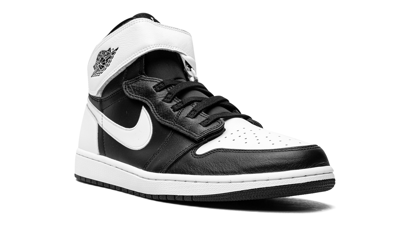Air Jordan 1 High FlyEase "Panda"
