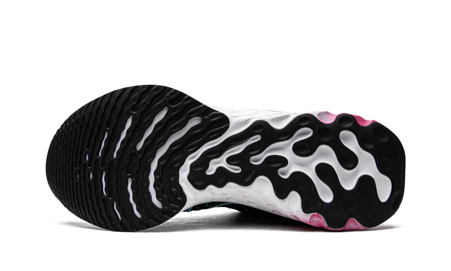 REACT INFINITY RUN FK 3 WMNS "Dynamic Turquoise"