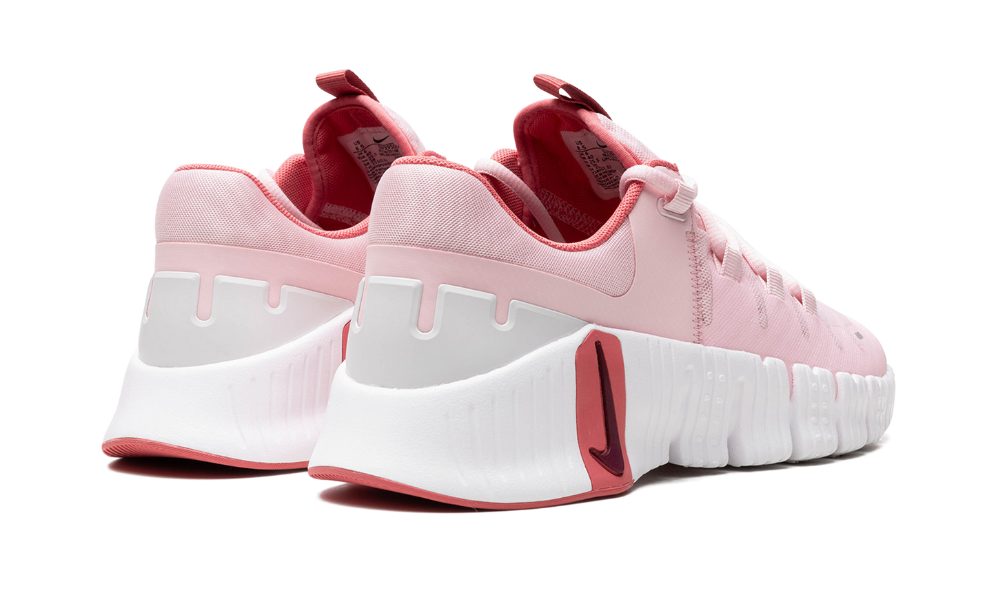 Free Metcon 5 WMNS "Pink Foam"