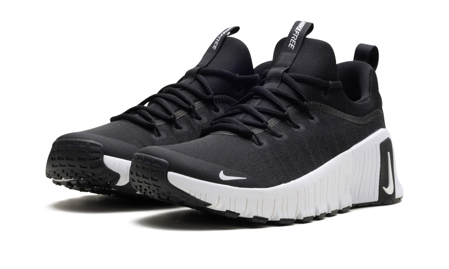 Free Metcon 6 WMNS "Black White"