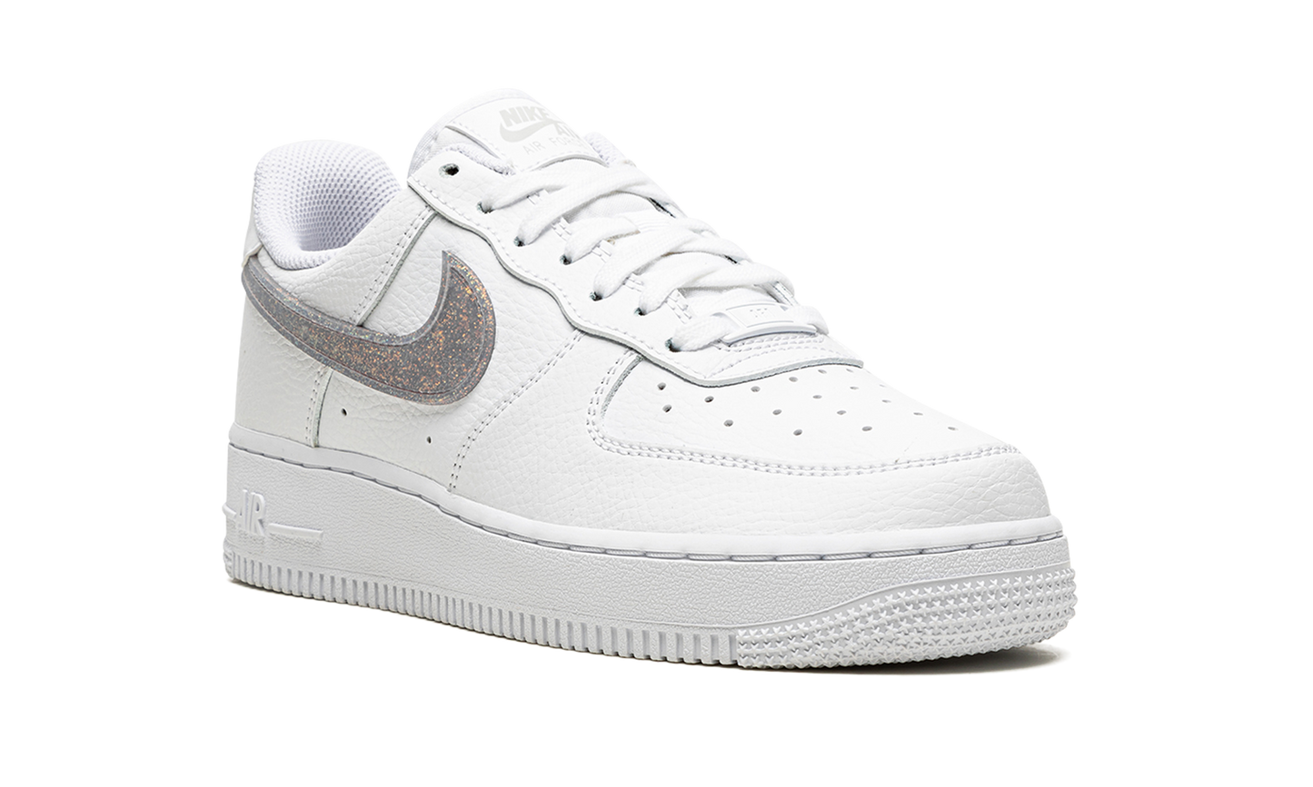 AIR FORCE 1 '07 ESS WMNS "Glitter Swoosh - Canyon Purple"