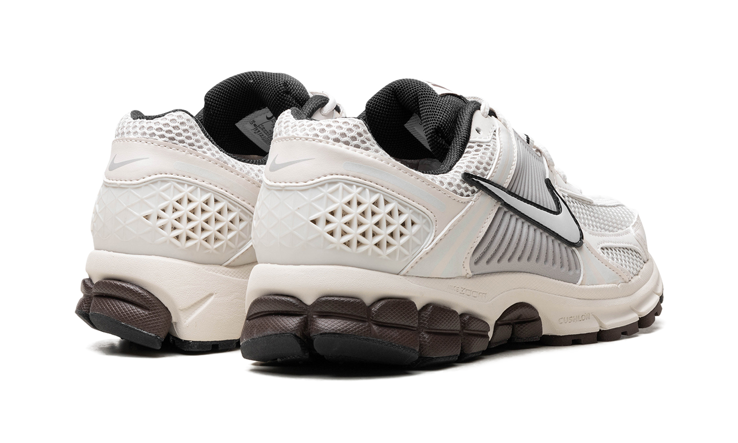 Air Zoom Vomero 5 WMNS "Phantom"