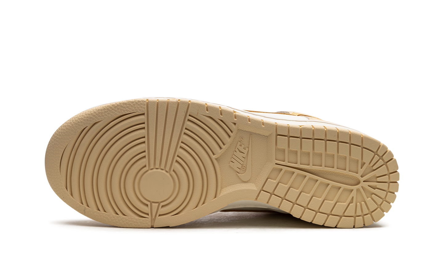 DUNK HIGH WMNS "Pale Vanilla""